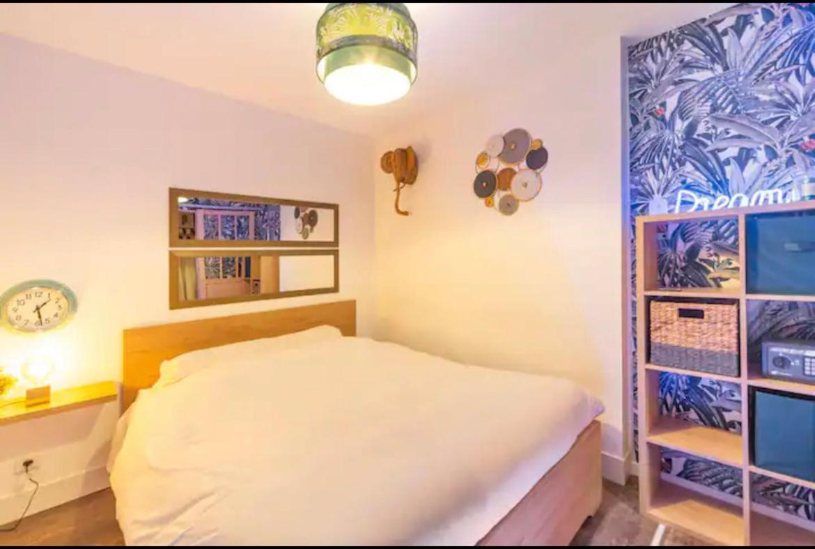 Le 8 Spa&jacuzzi Apartment